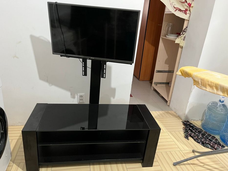 Продам тумбочку под телевизор