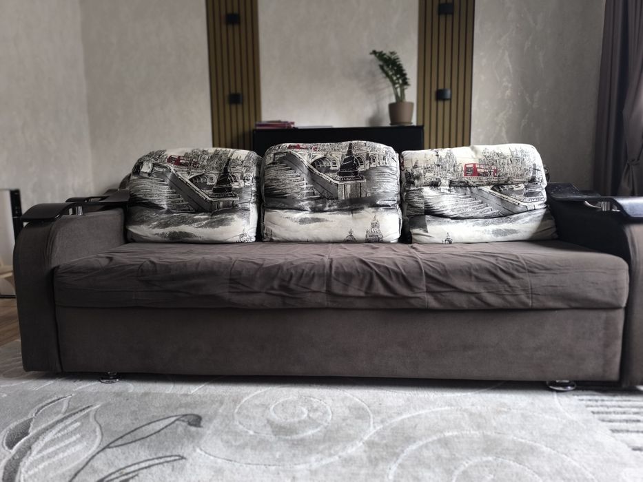 Продам диван и 2 кресла