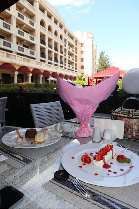 Фотоапарат Canon EOS M100 + обектив 15-45mm | 24MP | Въртящ екран