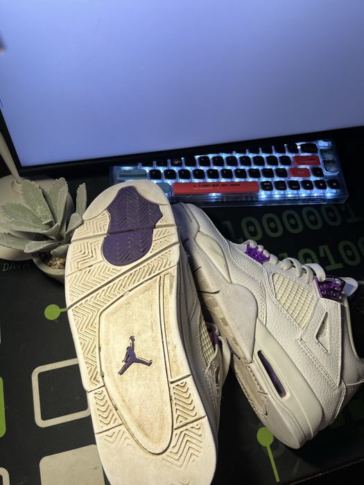 Jordan 4  metallic purple