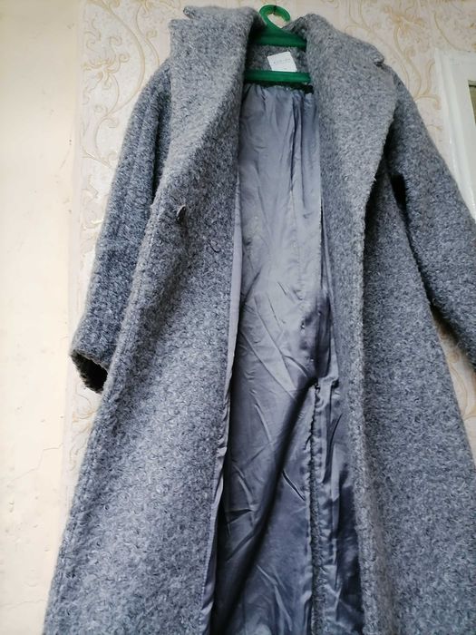 Продам женское пальто