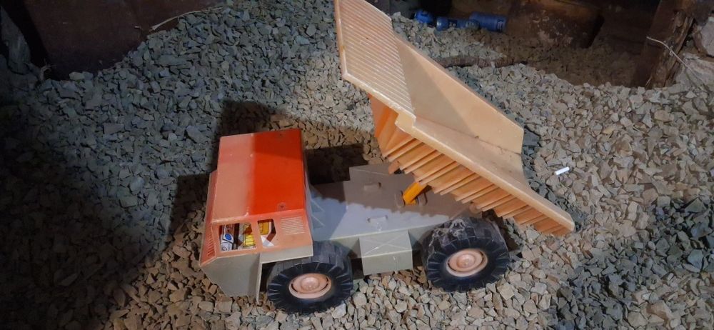 Игрушка ссср Грузовик самосвал