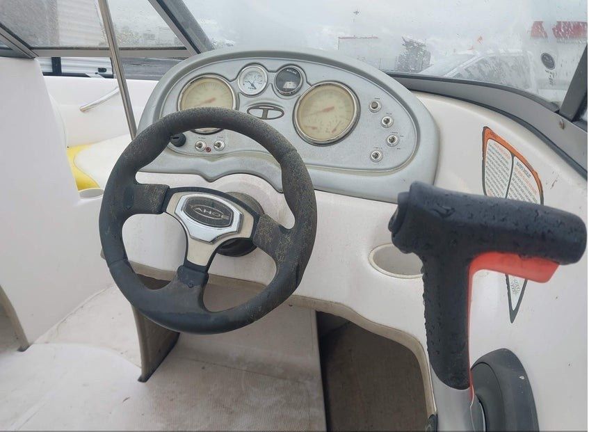 Катер TAHOE 251 Sport 2009