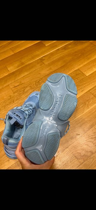 Маратонки balenciaga 37 номер triple S