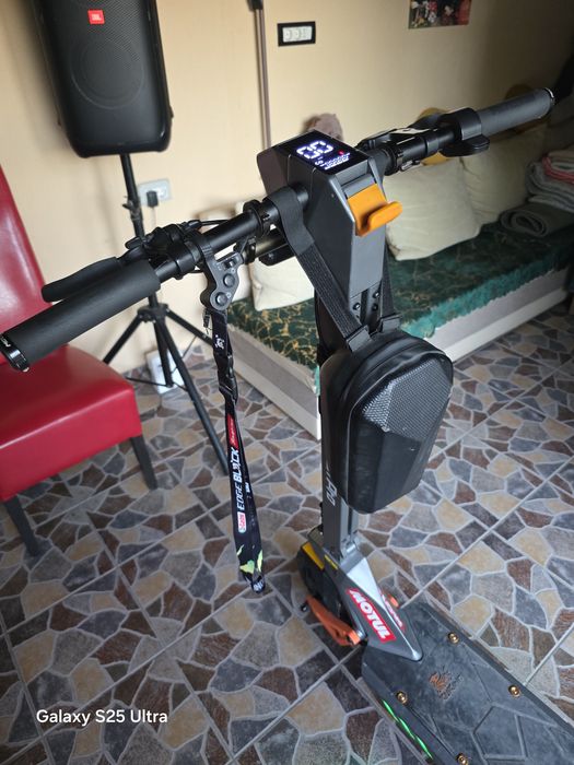 !Descriere!Vând trotineta electrica e scooter kukirin g1 pro