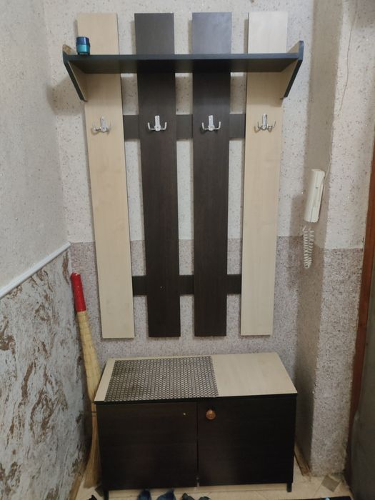 Продам шкаф в прихожую