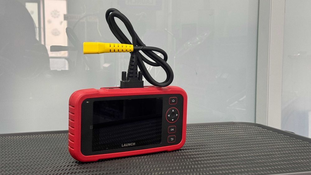 Уценка. Диагностический сканер Автосканер Launch Creader CRP 233