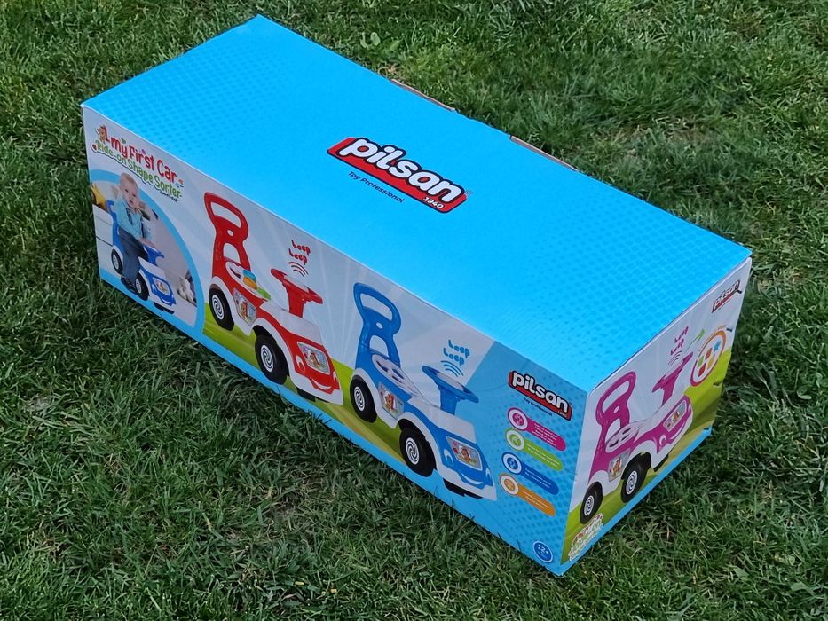 Masinuta de mers cu picioarele, premergator si jucarie cu forme