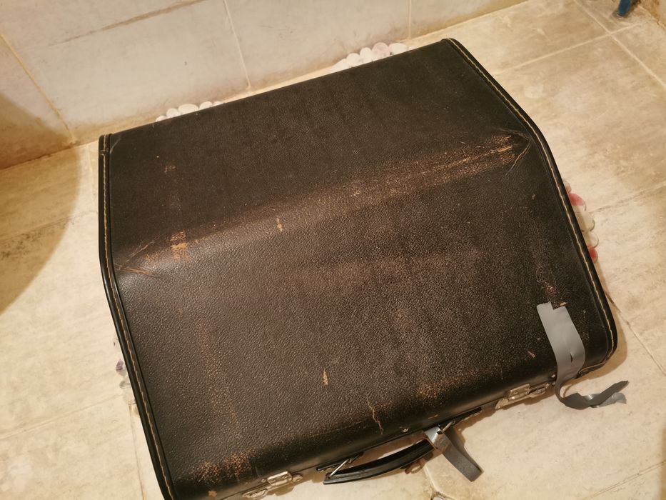 Акордеон. Велтмайстер. Свири. Нее спукан.