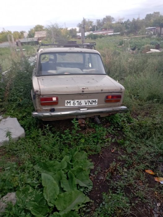 Продам ваз 2103 в на ходу