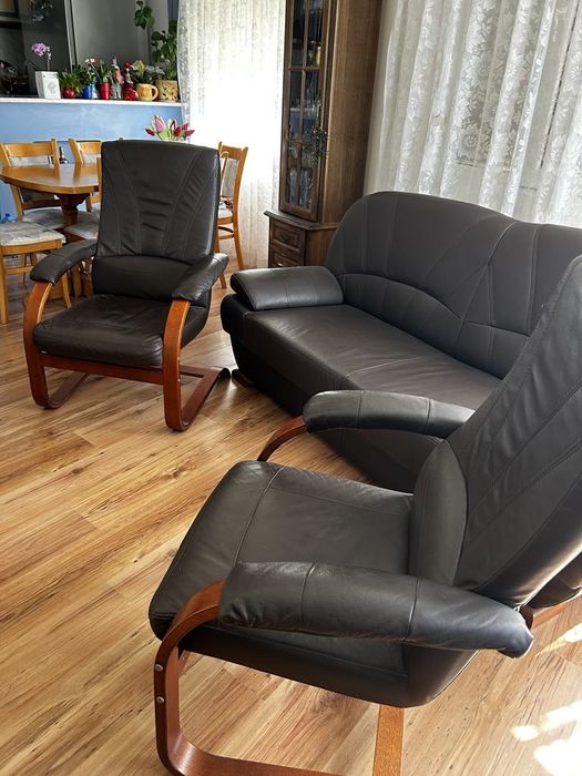 Диван с люлеещи столове