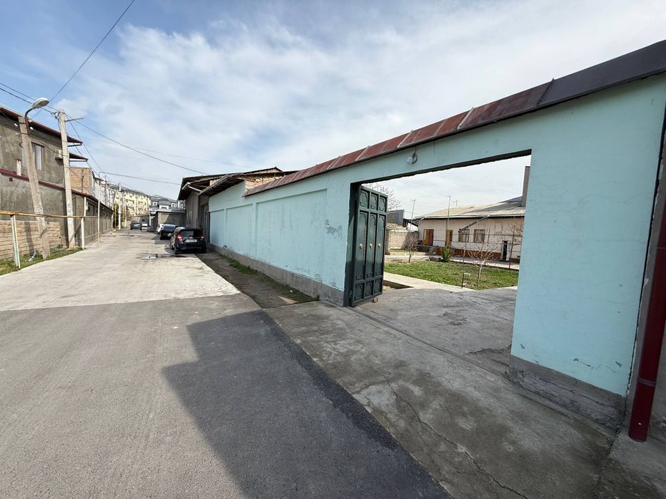 Возле Мечети Кумарык 2,5 сотки земли прямоугольная 9,5 м фасад