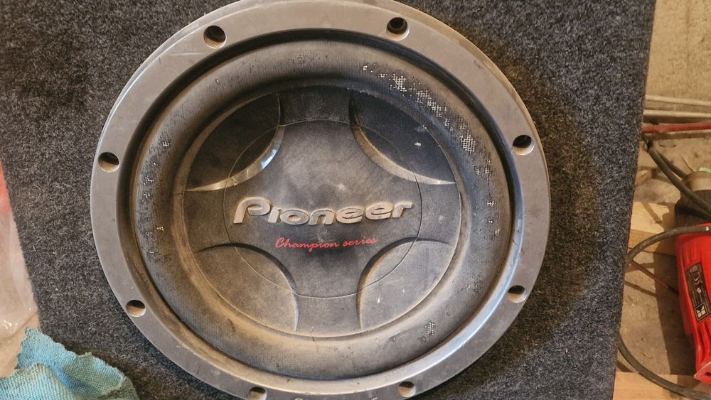 Суб буфер бас каса Pioneer champion series 12" с усилвател Blaupunkt