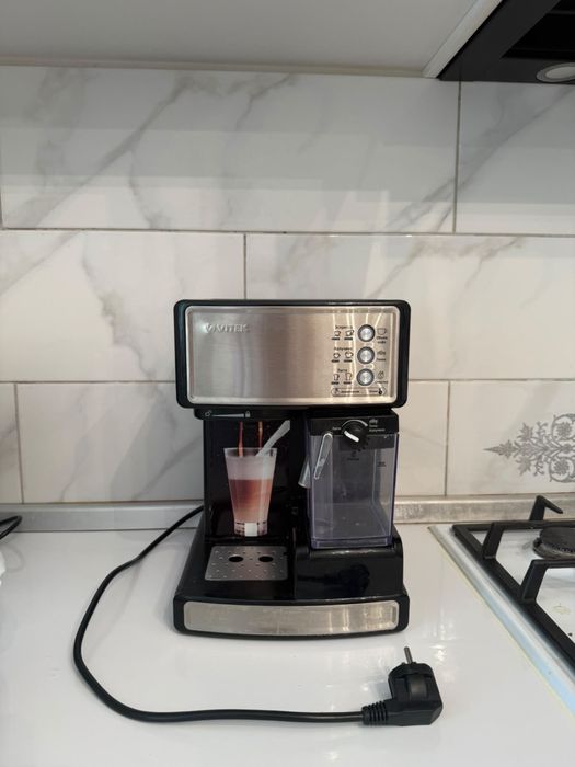 Кофемашина Vitek 22000