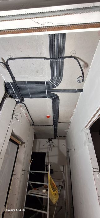 Электрик электомонтажник