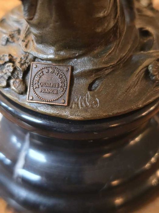 Statueta din bronz Zâna.