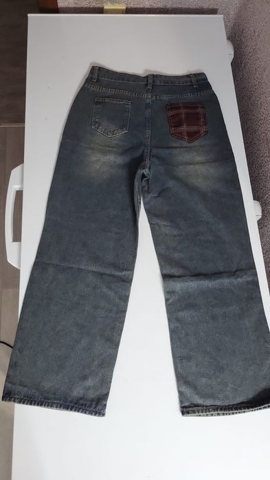 Продам джинсы женские