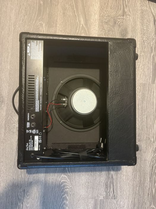 Amplificator Harley Benton pt. chitară