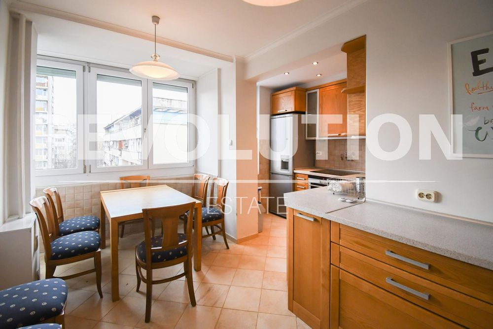 Дава се под наем Тристаен апартамент в София, Иван Вазов - 105 кв.м за 997.05 € - Снимка #3