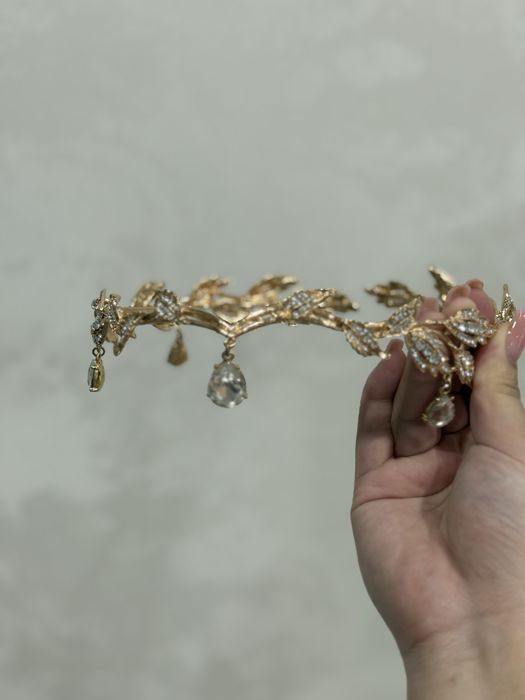 Продам диадему женскую