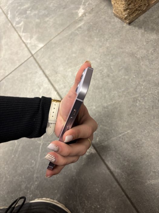 IPhone 14 /128g + extra