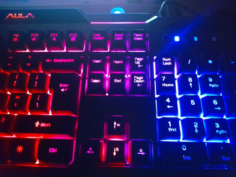 Геймърска клавиатура AULA