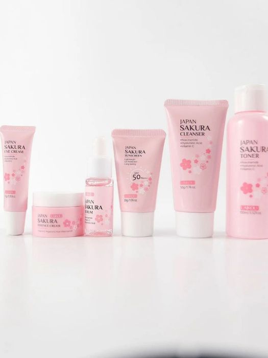 Japan sakura cosmetiks  skincare cet