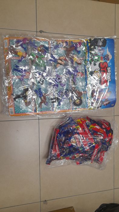 Brawl Stars  Карти и други малки фигурки