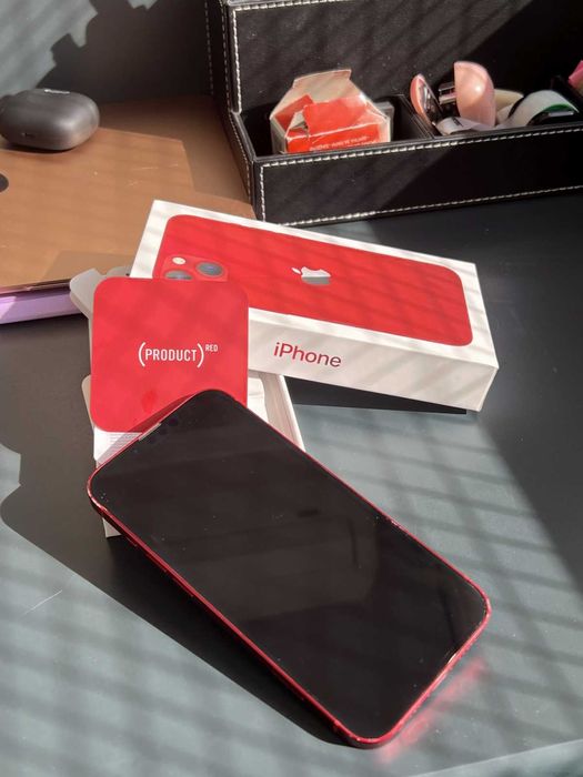 iPhone 13 128 gb, pachet complet, rosu, baterie 74%, niciun defect