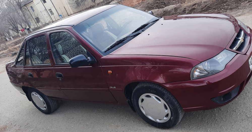 Нексия донс 2 сотилади