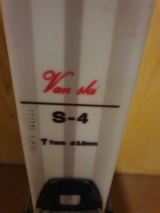 Ски Vanski 64 с автомати. Дължина 130 см.