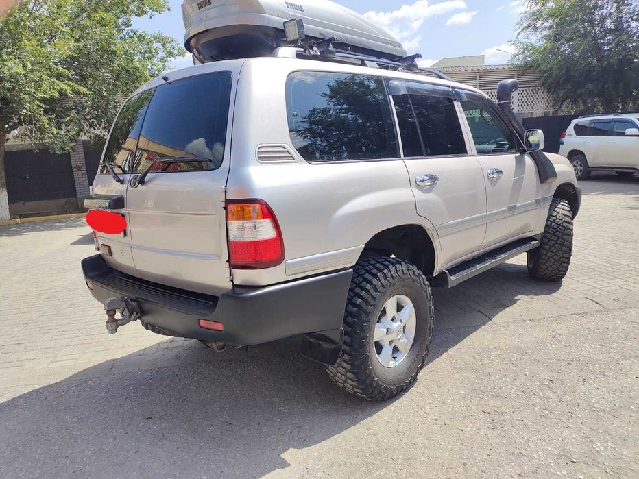 Продам автомобиль Toyota Land Cruiser 105