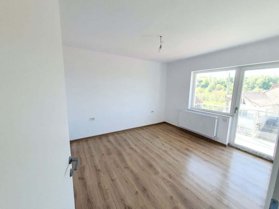 Casa noua , la cheie , Curtea de Argeș, proprietar.