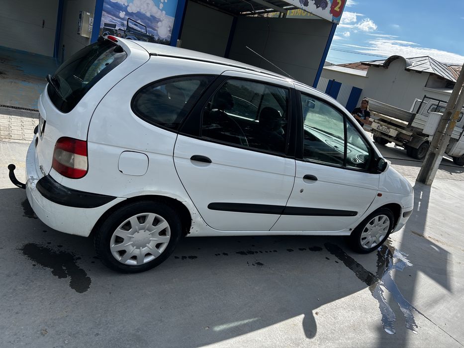 RENAULT Scenic 2000 — imagine 4