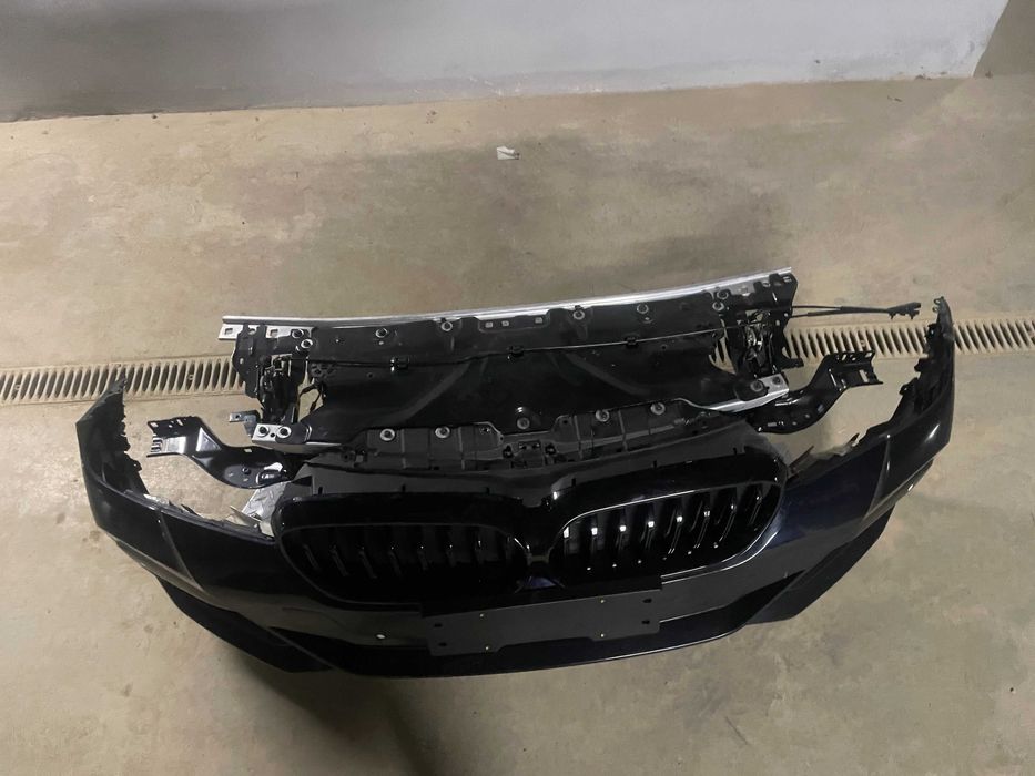 предна броня и преден панел за BMW 5 G30 LCI M SPORT