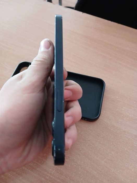 Продам айфон 12 128gb