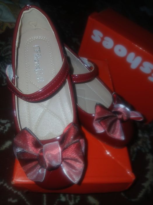 Qizaloqlar uchun ajoyib tuflicha