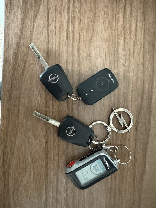 Продам Opel  Astra 2007 год