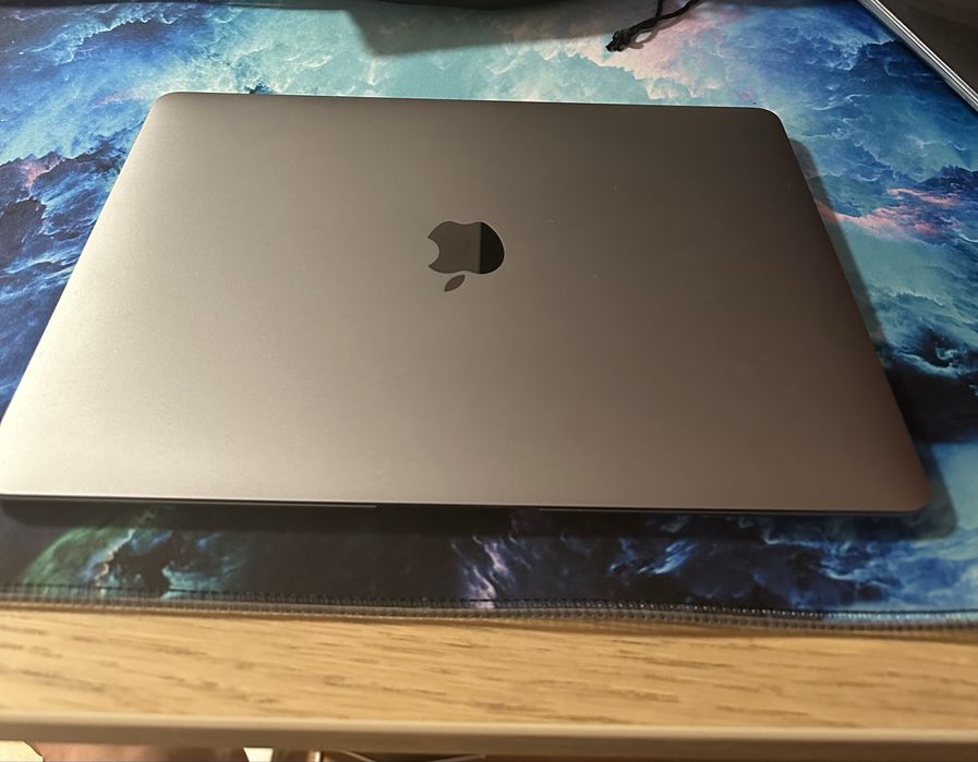 Macbook Air M1 Impecabil 8GB Baterie 100% - 4 cicluri