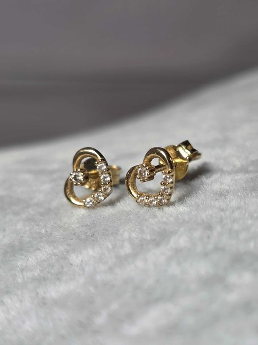 Cercei Aur Galben 14K Inimă cu Pietricele Strălucitoare | Eleganță Delicată