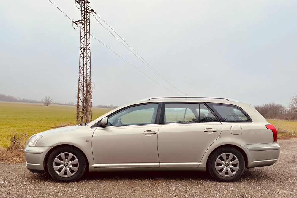 Toyota Avensis, T25