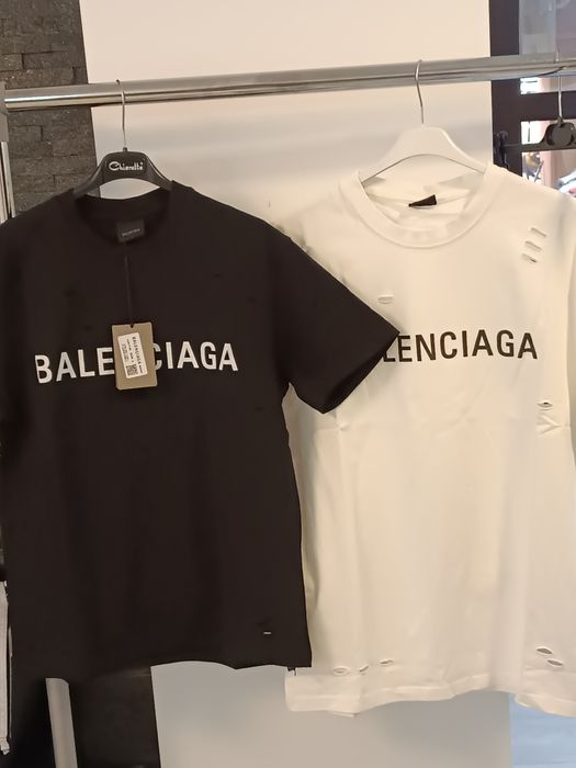 Tricouri Balensiaga alb și negru