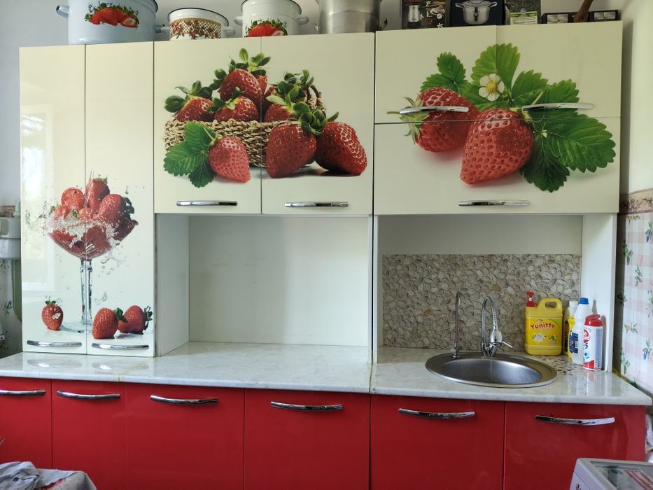 Продаётся кухонный гарнитур
