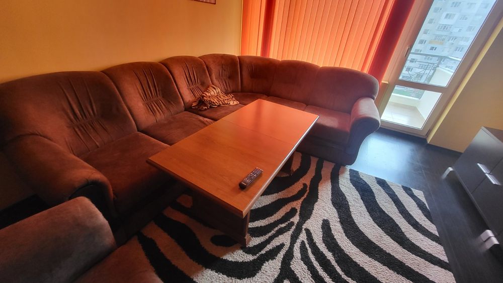 Дава се под наем Тристаен апартамент в Варна, Възраждане 1 - 108 кв.м за 484.5 € - Снимка #2