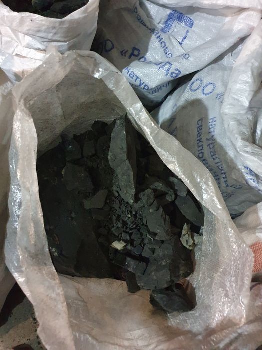 Уголь в мешках по 10 тенге