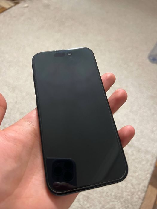 Продаю iphone 15 128gb 90%