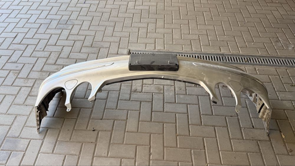 Передний Бампер Mercedes W211