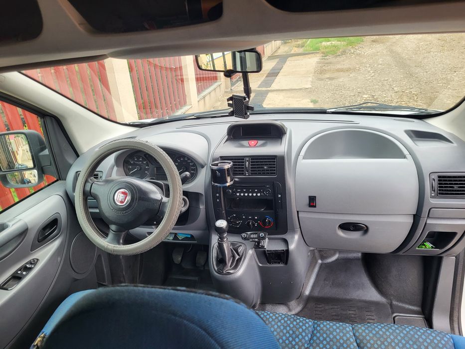 Se oferă spre vinzare FIAT SCUDO 2011