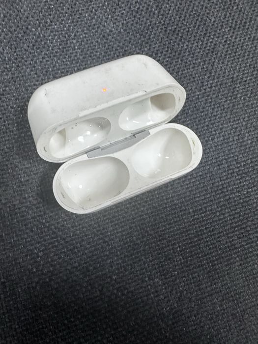 кейс от наушников аирподсы