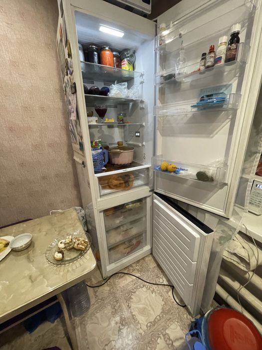 Продам холодильник